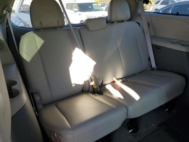 Photo 9 from auction – 2012 TOYOTA SIENNA XLE with VIN 5TDYK3DC9CS259946
