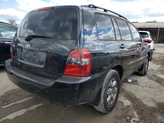Photo 4 from auction – 2004 TOYOTA HIGHLANDER with VIN JTEGP21A040031103