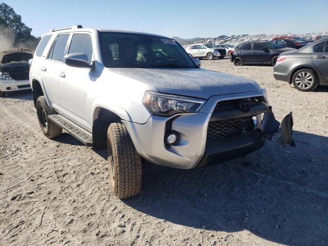 TOYOTA 4RUNNER SR 2019 with VIN JTEBU5JR2K5658556 - Photo from auction