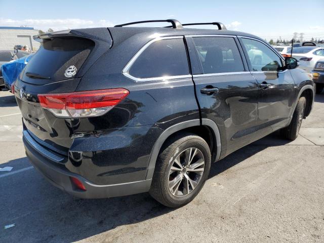 Photo 4 from auction – 2017 TOYOTA HIGHLANDER with VIN 5TDZZRFH9HS227811
