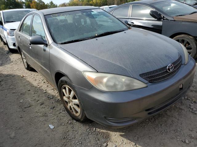 TOYOTA CAMRY LE 2002 with VIN 4T1BE32K42U604989 - Photo from auction