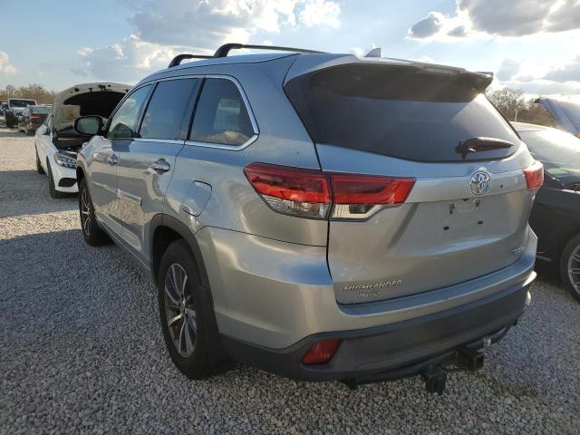 Photo 3 from auction – 2017 TOYOTA HIGHLANDER with VIN 5TDJZRFH0HS457654