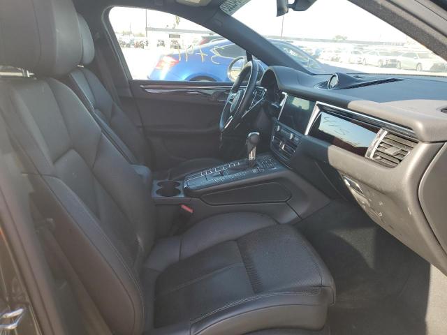 Photo 5 from auction – 2019 PORSCHE MACAN S with VIN WP1AB2A54KLB34370