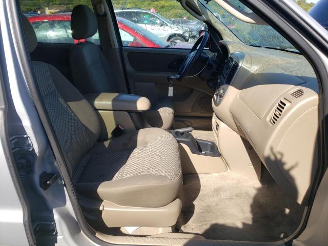 Photo 5 from auction – 2004 FORD ESCAPE XLT with VIN 1FMYU03144KB39808