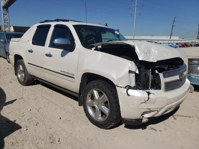 CHEVROLET AVALANCHE 2011 with VIN 3GNTKGE39BG142114 - Photo from auction