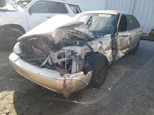 Photo 2 from auction – 2003 MERCURY GRAND MARQ with VIN 2MEFM74WX3X643532