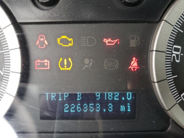 Photo 8 from auction – 2009 FORD ESCAPE XLT with VIN 1FMCU03729KA33105