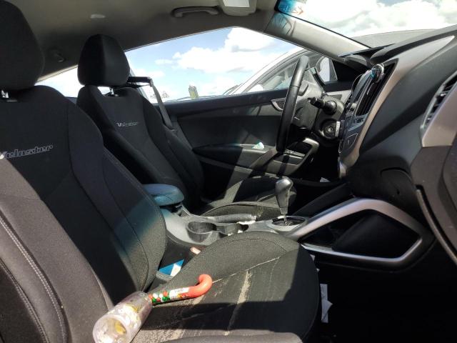 Photo 5 from auction – 2017 HYUNDAI VELOSTER with VIN KMHTC6ADXHU315218