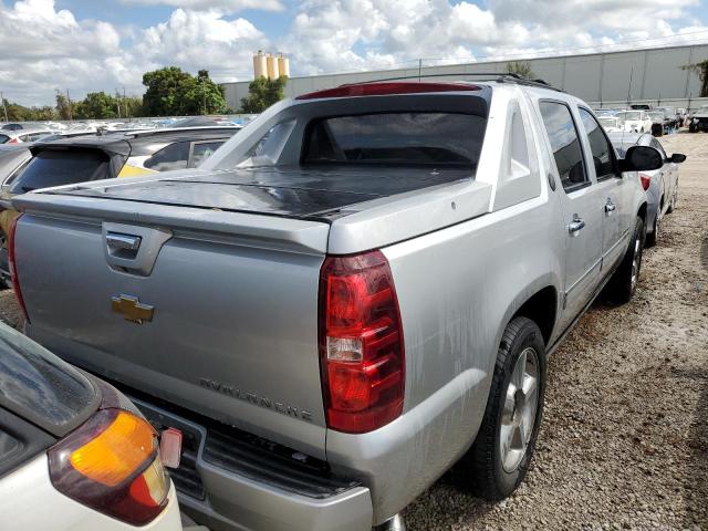 Photo 4 from auction – 2013 CHEVROLET AVALANCHE with VIN 3GNTKGE75DG328044