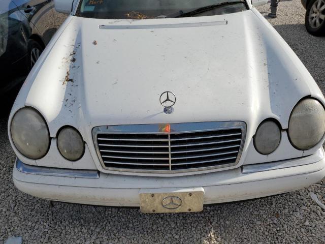 Photo 7 from auction – 1999 MERCEDES-BENZ E 320 with VIN WDBJF65H5XA788653