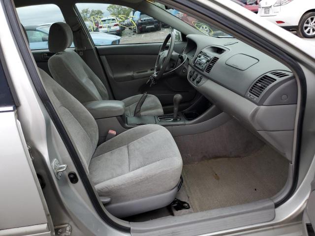 Photo 5 from auction – 2004 TOYOTA CAMRY LE with VIN 4T1BF32K44U585733