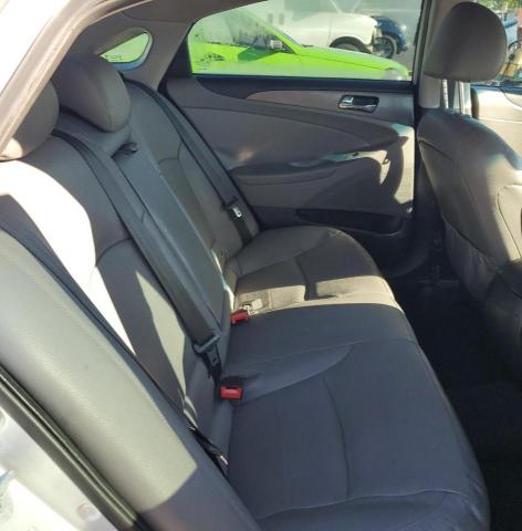 Photo 6 from auction – 2014 HYUNDAI SONATA HYB with VIN KMHEC4A48EA109910