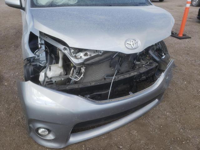 Photo 9 from auction – 2017 TOYOTA SIENNA SE with VIN 5TDXZ3DC0HS864159