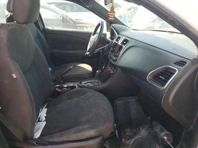 Photo 5 from auction – 2013 CHRYSLER 200 LX with VIN 1C3CCBAB8DN646772