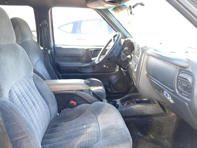 Photo 5 from auction – 2000 CHEVROLET BLAZER with VIN 1GNCS13W6Y2310397
