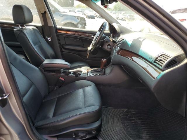Photo 5 from auction – 2005 BMW 325 IS SUL with VIN WBAAZ33495KW76515