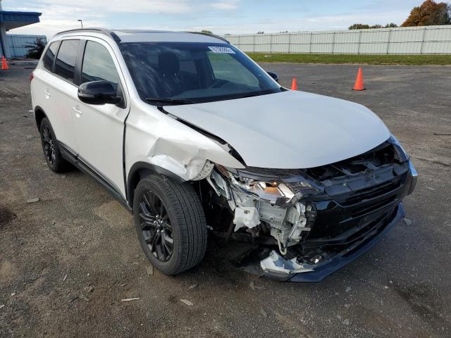 MITSUBISHI OUTLANDER 2018 with VIN JA4AZ3A34JZ046202 - Photo from auction