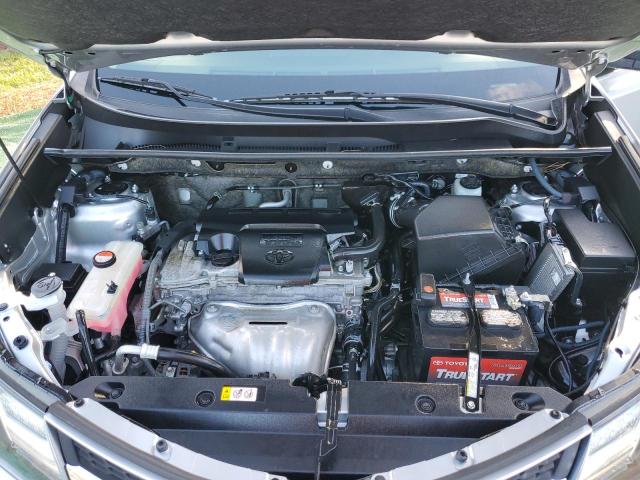 Photo 7 from auction – 2015 TOYOTA RAV4 XLE with VIN JTMWFREV2FJ043971