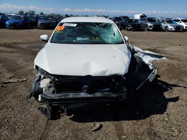Photo 9 from auction – 2014 VOLKSWAGEN PASSAT S with VIN 1VWAT7A32EC116770