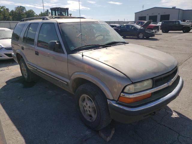 CHEVROLET BLAZER 2000 with VIN 1GNDT13W8Y2269367 - Photo from auction