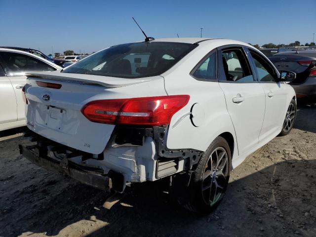 Photo 4 from auction – 2015 FORD FOCUS SE with VIN 1FADP3F22FL237884