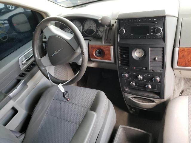 Photo 9 from auction – 2008 CHRYSLER TOWN & COU with VIN 2A8HR54P58R697348