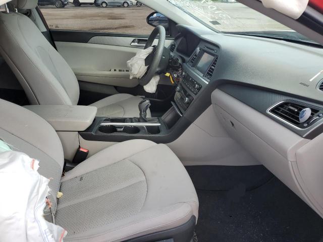 Photo 5 from auction – 2016 HYUNDAI SONATA SE with VIN 5NPE24AF8GH310985