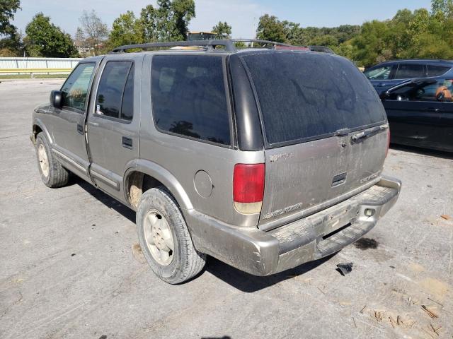 Photo 3 from auction – 2000 CHEVROLET BLAZER with VIN 1GNDT13W8Y2269367