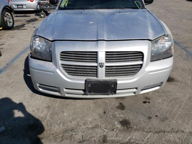 Photo 9 from auction – 2005 DODGE MAGNUM SXT with VIN 2D4FV48V25H593241