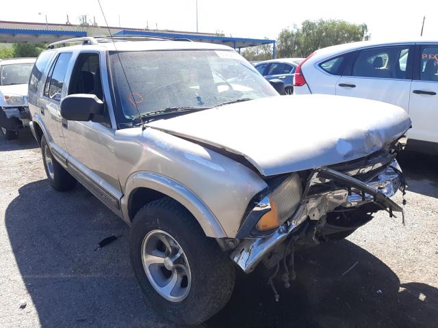 CHEVROLET BLAZER 2000 with VIN 1GNCS13W6Y2310397 - Photo from auction