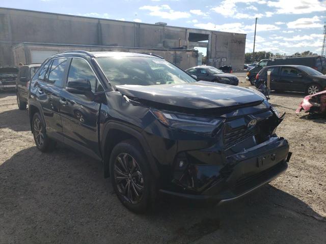 TOYOTA RAV4 LIMIT 2022 with VIN JTMD6RFV0ND069262 - Photo from auction
