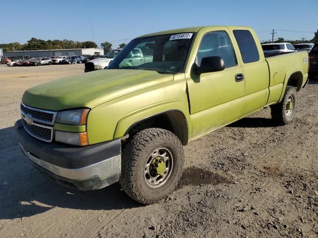 Photo 2 from auction – 2005 CHEVROLET SILVERADO with VIN 1GCHK29U15E230199