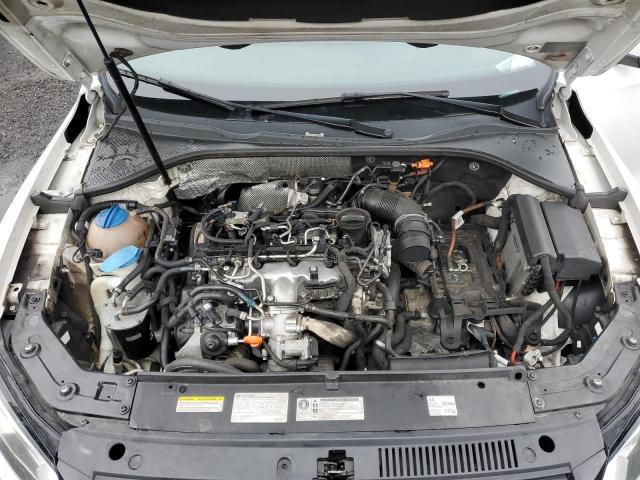 Photo 7 from auction – 2014 VOLKSWAGEN PASSAT SE with VIN 1VWBN7A35EC012174