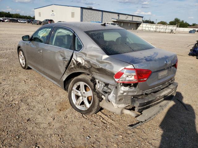 Photo 3 from auction – 2014 VOLKSWAGEN PASSAT S with VIN 1VWAS7A3XEC043084