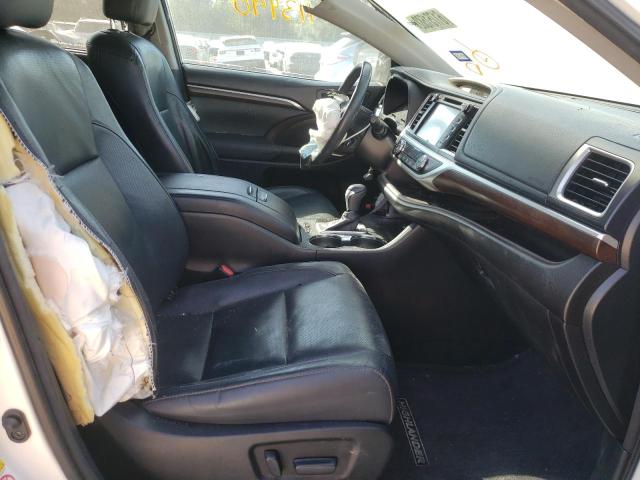 Photo 5 from auction – 2015 TOYOTA HIGHLANDER with VIN 5TDYKRFHXFS086082