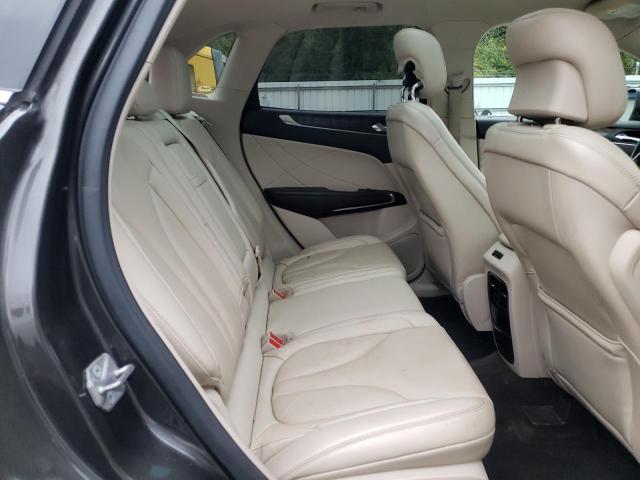 Photo 6 from auction – 2017 LINCOLN MKC RESERV with VIN 5LMTJ3DH8HUL27156