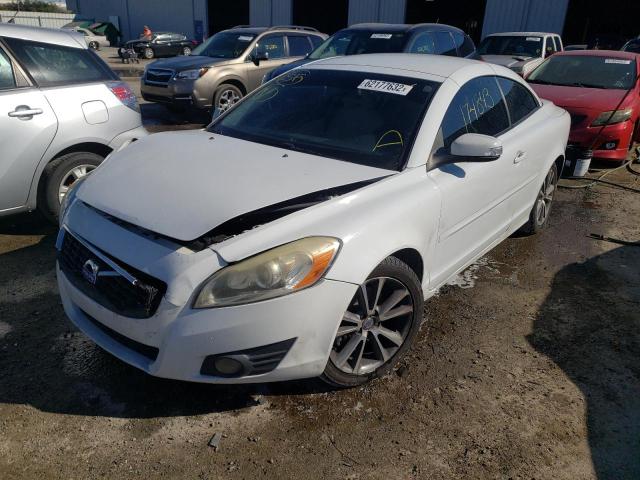 Photo 2 from auction – 2011 VOLVO C70 T5 with VIN YV1672MC8BJ107312