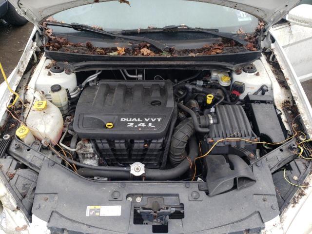 Photo 7 from auction – 2014 CHRYSLER 200 LX with VIN 1C3CCBAB5EN168439