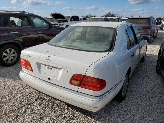 Photo 4 from auction – 1999 MERCEDES-BENZ E 320 with VIN WDBJF65H5XA788653