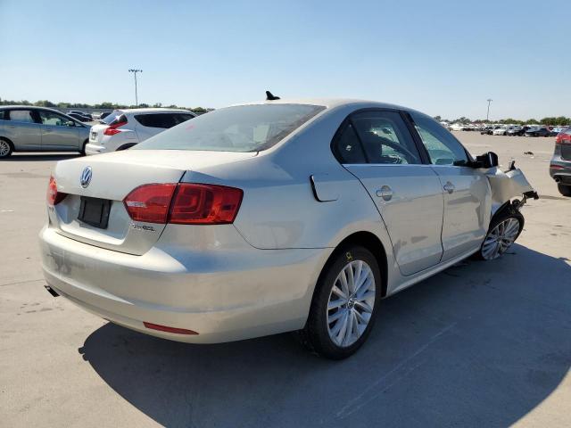 Photo 4 from auction – 2011 VOLKSWAGEN JETTA SEL with VIN 3VWLZ7AJ5BM019594