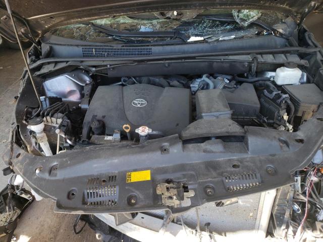 Photo 7 from auction – 2019 TOYOTA HIGHLANDER with VIN 5TDKZRFH9KS562415
