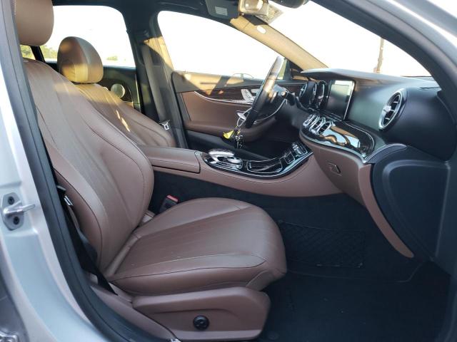 Photo 5 from auction – 2019 MERCEDES-BENZ E 300 with VIN WDDZF4JB2KA619232