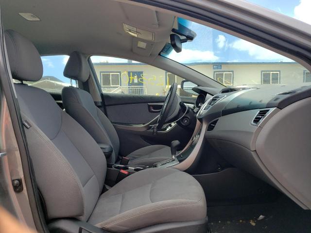Photo 5 from auction – 2012 HYUNDAI ELANTRA GL with VIN 5NPDH4AE7CH133695