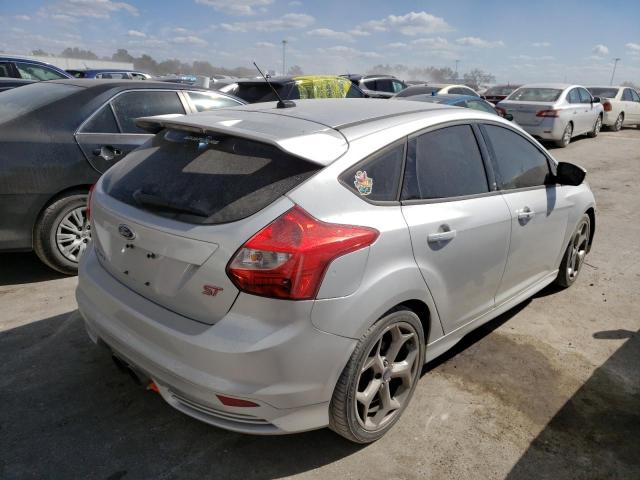 Photo 4 from auction – 2014 FORD FOCUS ST with VIN 1FADP3L99EL194385