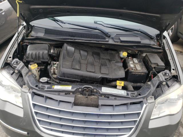Photo 7 from auction – 2010 CHRYSLER TOWN & COU with VIN 2A4RR5DX5AR405919