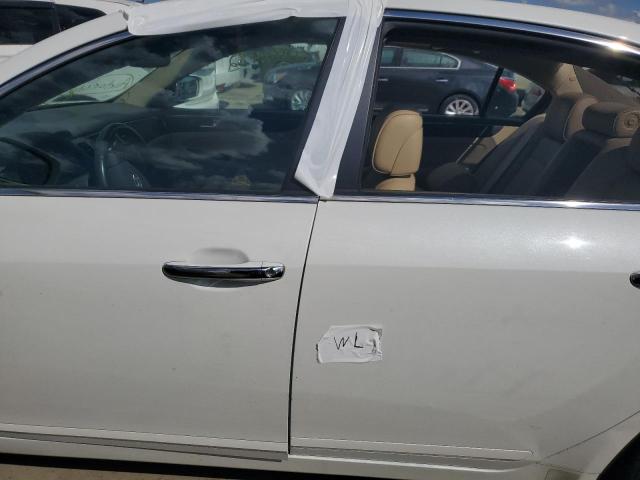 Photo 9 from auction – 2010 HYUNDAI GENESIS 3. with VIN KMHGC4DE0AU076486