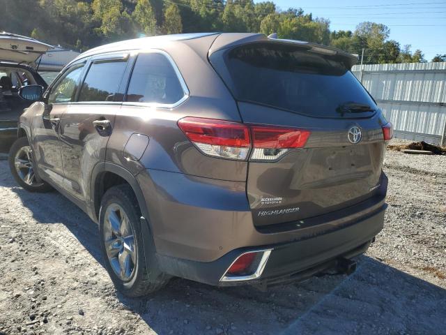 Photo 3 from auction – 2018 TOYOTA HIGHLANDER with VIN 5TDDZRFH6JS912056