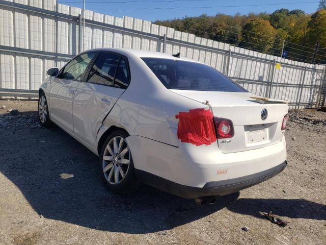 Photo 3 from auction – 2010 VOLKSWAGEN JETTA WOLF with VIN 3VWRJ7AJ1AM062569