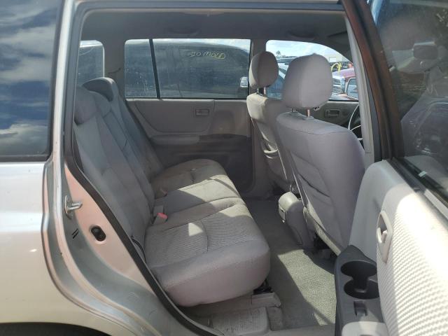Photo 6 from auction – 2004 TOYOTA HIGHLANDER with VIN JTEDD21A240102863