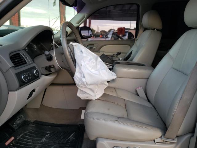 Photo 5 from auction – 2010 CHEVROLET AVALANCHE with VIN 3GNVKFE04AG293627